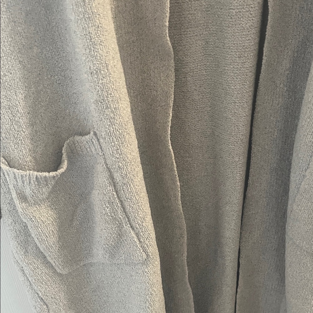 Natori Soft Gray Lounge Robe - Picture 4 of 7